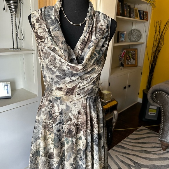 Sleeveless gray, brown and blue mini sundress with rose design. Super cute! - Picture 3 of 10
